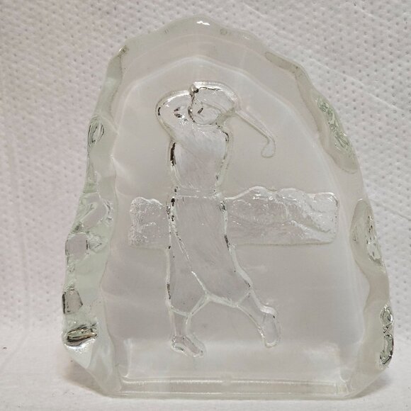 Vintage 3d BOHO Frosted Glass Golf Golfer Crystal Paperweight Desk Decoration - Picture 3 of 8